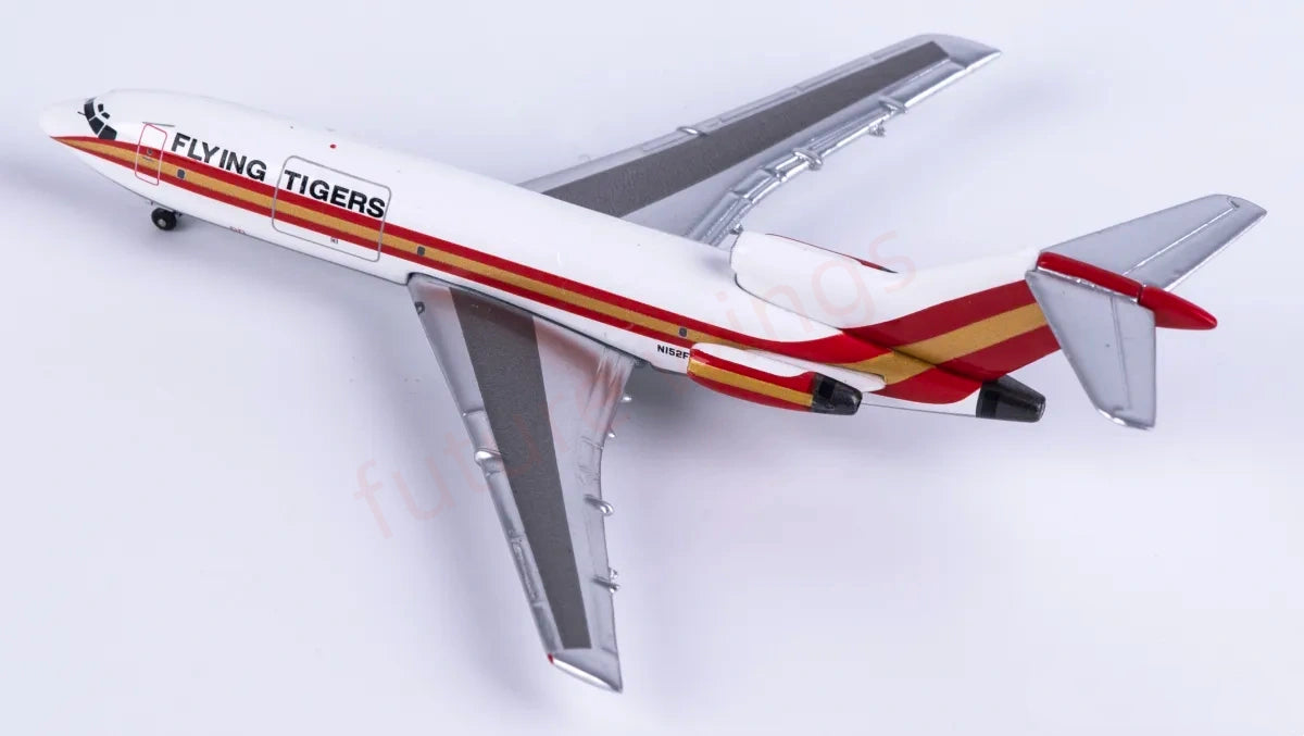 1:400 AeroClassics AC411476 Flying Tigers B727-100 N152FN Aircraft Model+Free Tractor