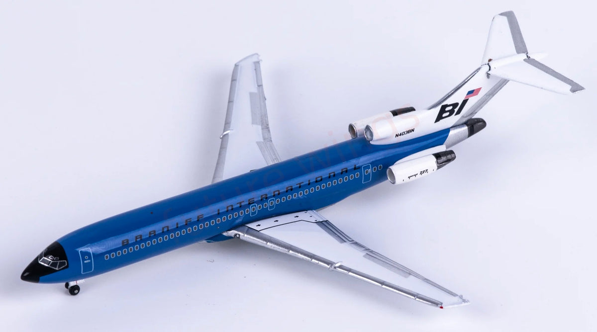 1:400 AeroClassics BBX41698 Braniff International Douglas DC-8-62 N1804 Aircraft Model+Free Tractor