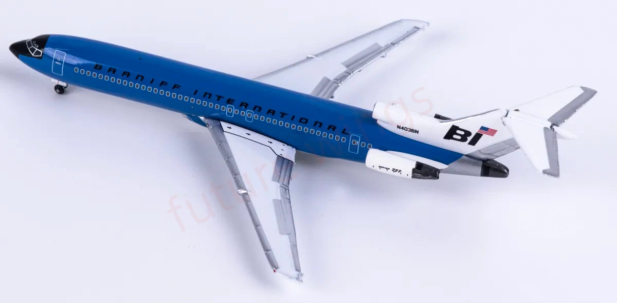 1:400 AeroClassics BBX41698 Braniff International B727-200 N403BN Aircraft Model+Free Tractor