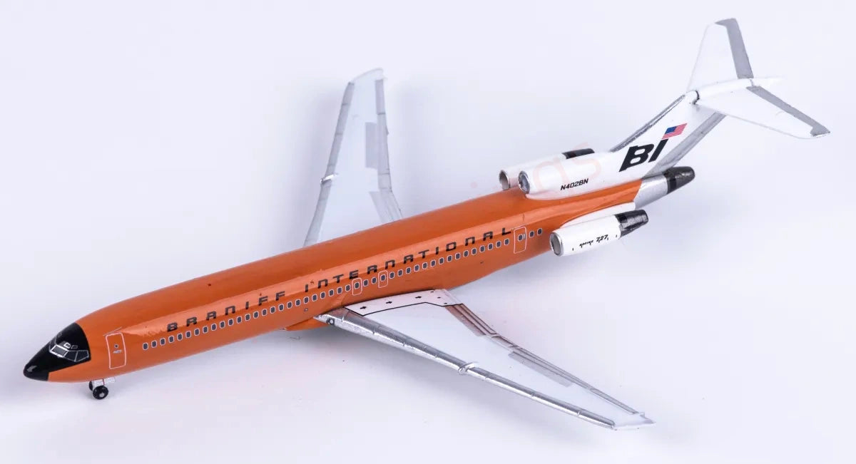 1:400 AeroClassics BBX41697 Braniff International B727-200 N402BN Aircraft Model+Free Tractor
