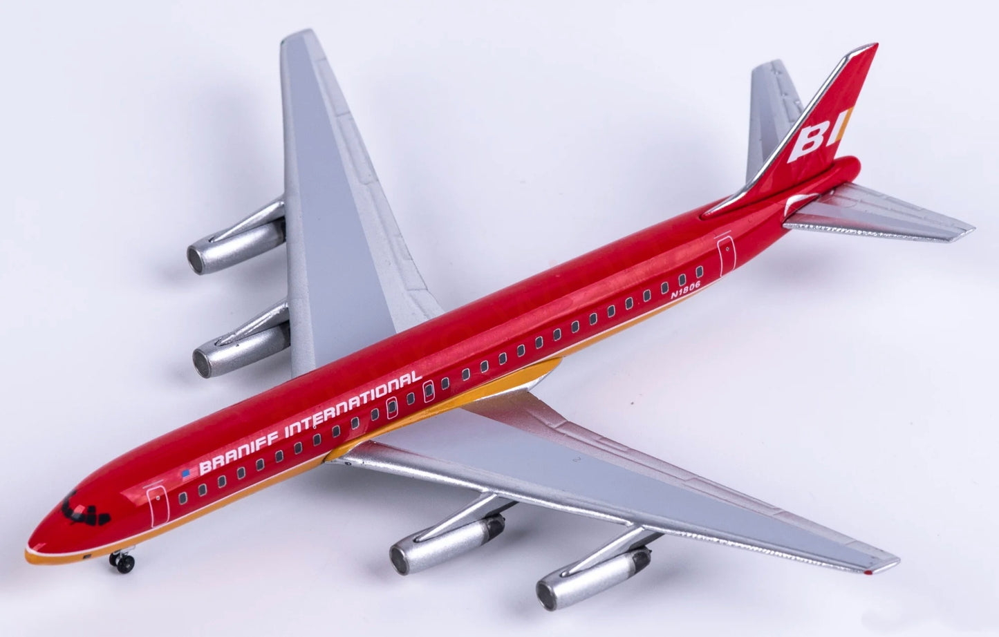 1:400 AeroClassics BBX41686 Braniff International Douglas DC-8-62 N1806 Aircraft Model+Free Tractor