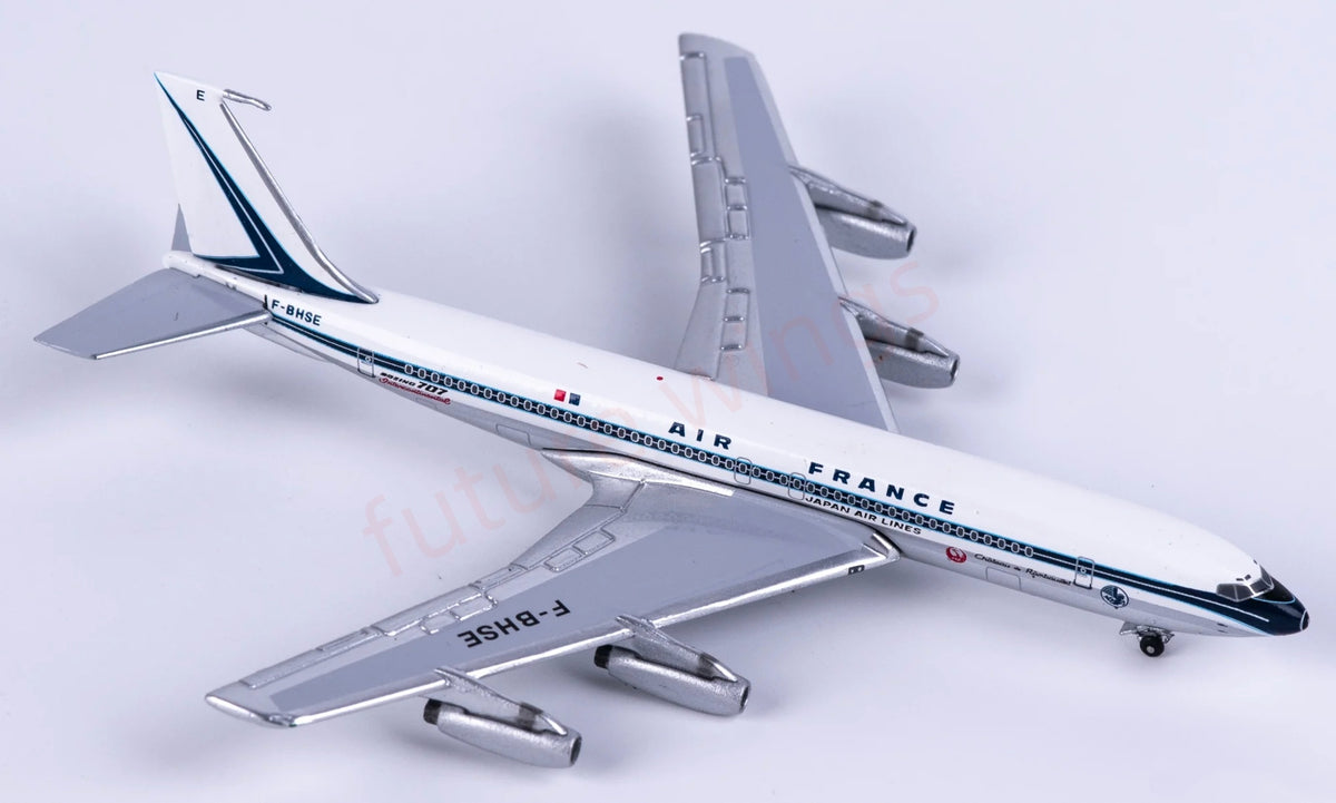1:400 AeroClassics AC411492 Air France B707-300 F-BHSE Aircraft Model+Free Tractor