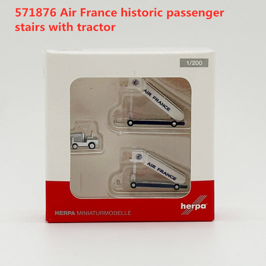 1:200 Herpa Wings Airport GSE 571876 Passenger stairs with tractor (Air France)