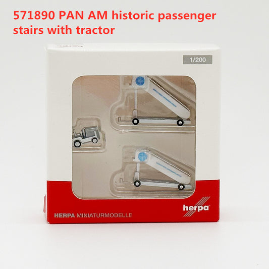 1:200 Herpa Wings Airport GSE 571890Pan AM Passenger stairs with tractor (PAN AM)