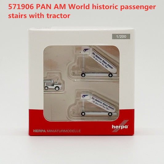 1:200 Herpa Wings Airport GSE 571906 Passenger stairs with tractor (Pan AM02)
