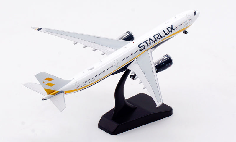 1:400 Aviation400 Starlux Airlines A330-900NEO B-58302 Free Tracor +Stand