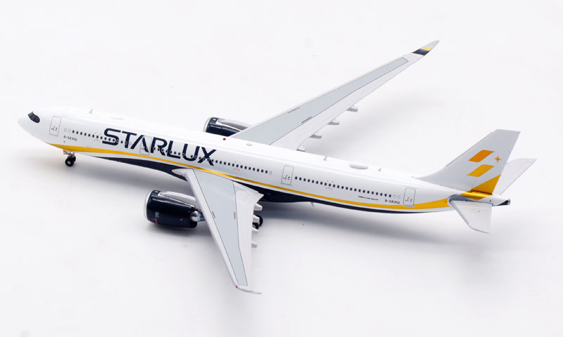 1:400 Aviation400 Starlux Airlines A330-900NEO B-58302 Free Tracor +Stand
