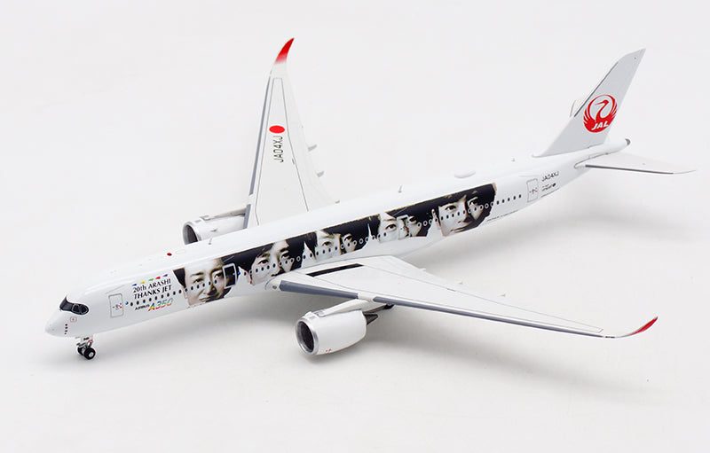 1:400 Aviation AV4068 Japan Airlines JAL A350-900 JA04XJ Free Tractor+Stand