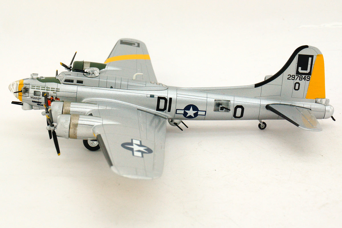 1:200 Hogan Wings HG5965 USAAC US Army Aviation Corps Boeing B17G  (Liberty Belle)