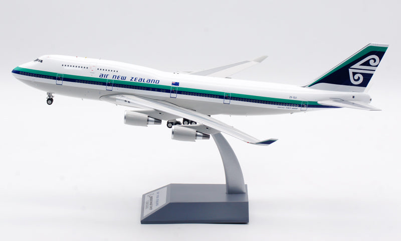 1:200 InFlight200 Air NewZealand B747-400 ZK-SUI