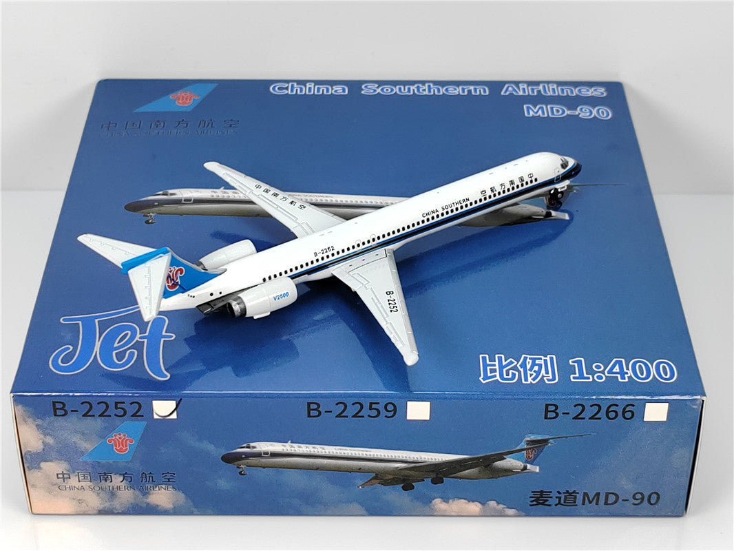 1:400 Jethut China Southern Airlines MD-90 B-2252 B-2259 B-2266+Free Tractor