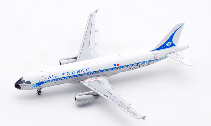 1:400 Aviation400 Air France A320 F-GFKJ  Free Tractor+Stand