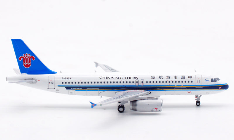 1:400 Aviation400 China Southern Airlines A320 B-9959 Free Tractor+Stand