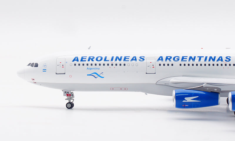 1:200 InFlight200 Aerolíneas Argentinas A340-200 LV-ZRA Diecast Aircraft Model