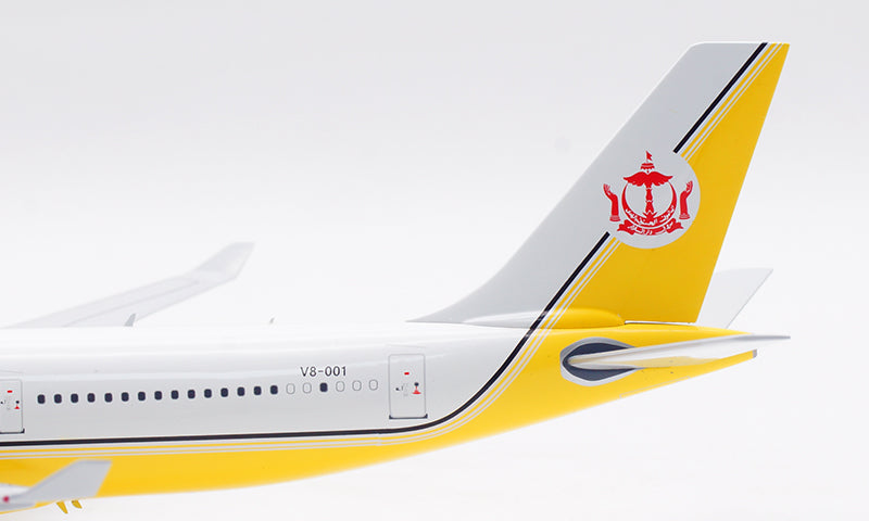 1:200 B-Models Royal Brunei Airlines A340-200 V8-001 Diecast Aircraft Model