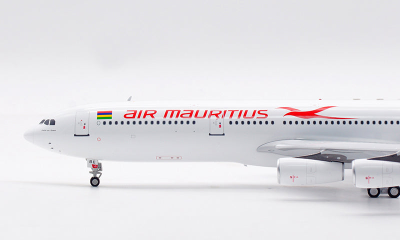 1:200 InFlight200 Air Mauritius A340-300 3B-NBE Diecast Aircraft Model