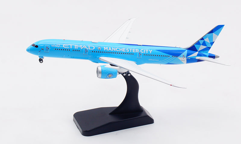 1:400 Aviation400 Ethaid Airways A6-BND "Manchester City" Aircraft Model Free Tractor+Stand
