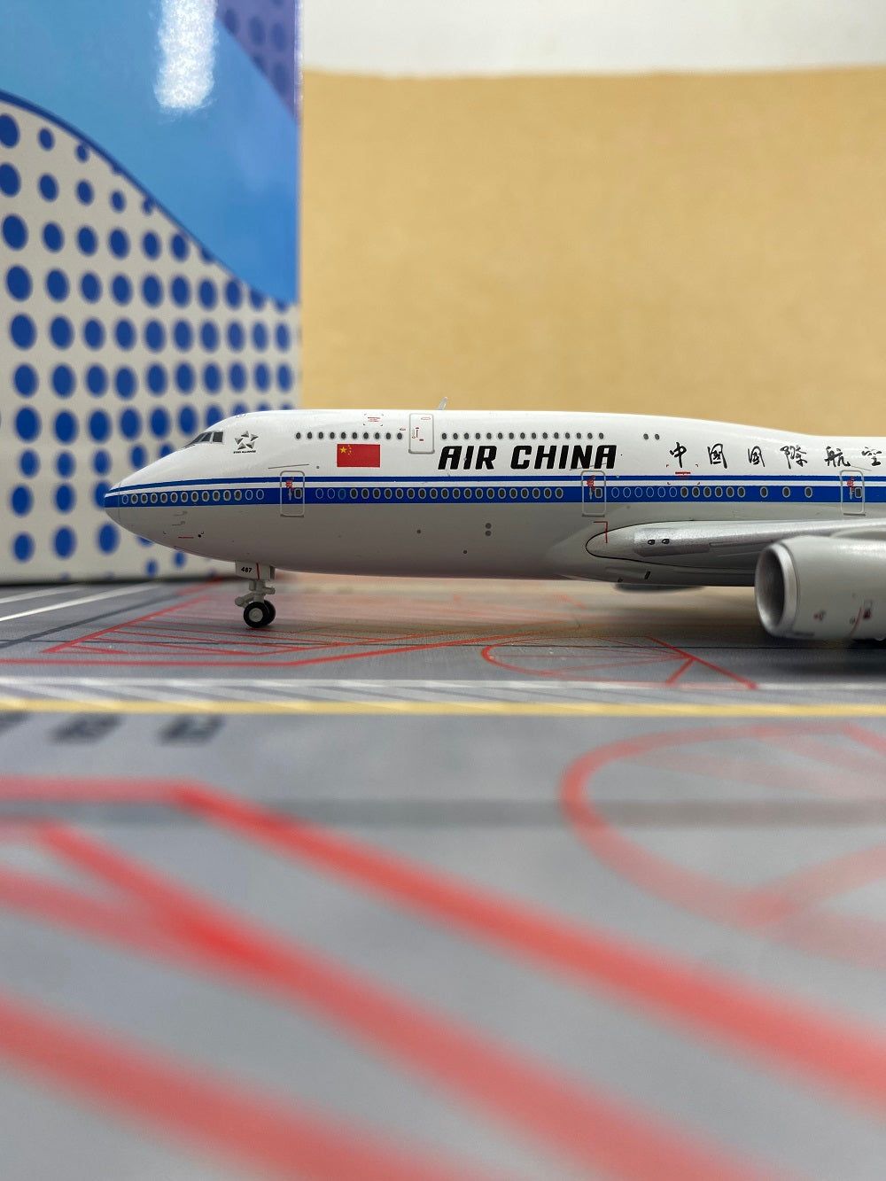 1:400 YY Wings Air China B747-8 B-2481 B-2482 B-2485 B-2487 B-2479 Diecast Aircraft Model