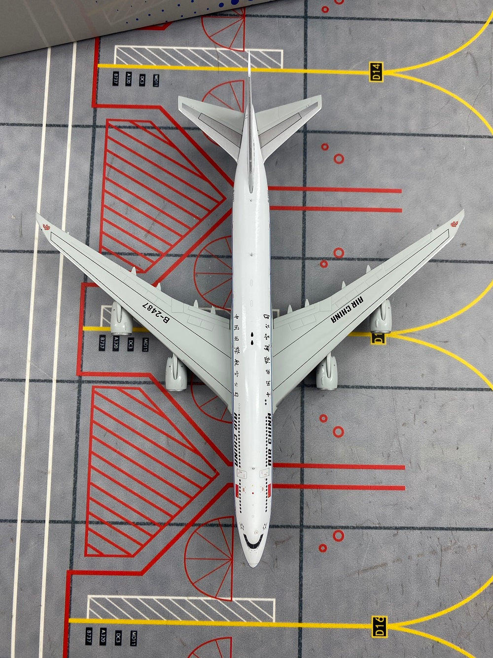 1:400 YY Wings Air China B747-8 B-2481 B-2482 B-2485 B-2487 B-2479 Diecast Aircraft Model