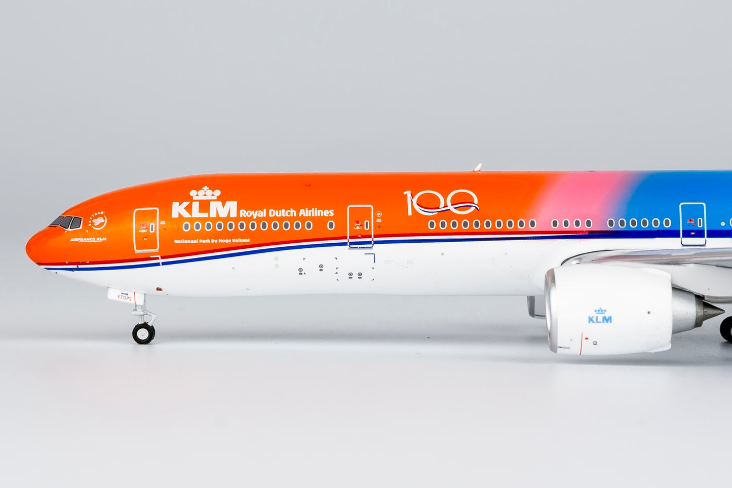 1:400 NG Models NG73043 KLM Boeing 777-300ER PH-BVA "100YEARS" Aircraft Model+Free Tractor