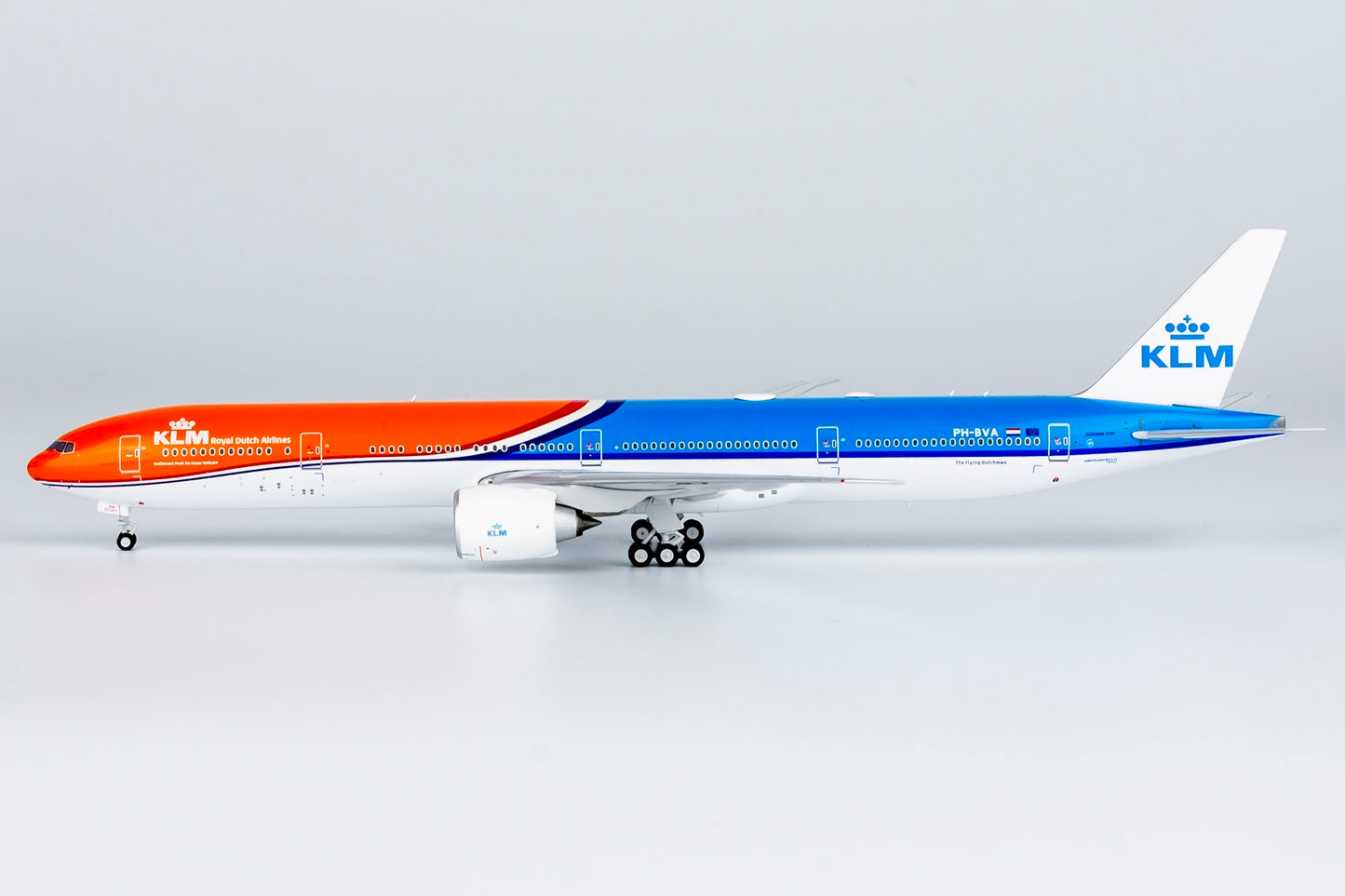 1:400 NG Models NG73040 KLM Boeing 777-300ER PH-BVA Aircraft Model+Free Tractor