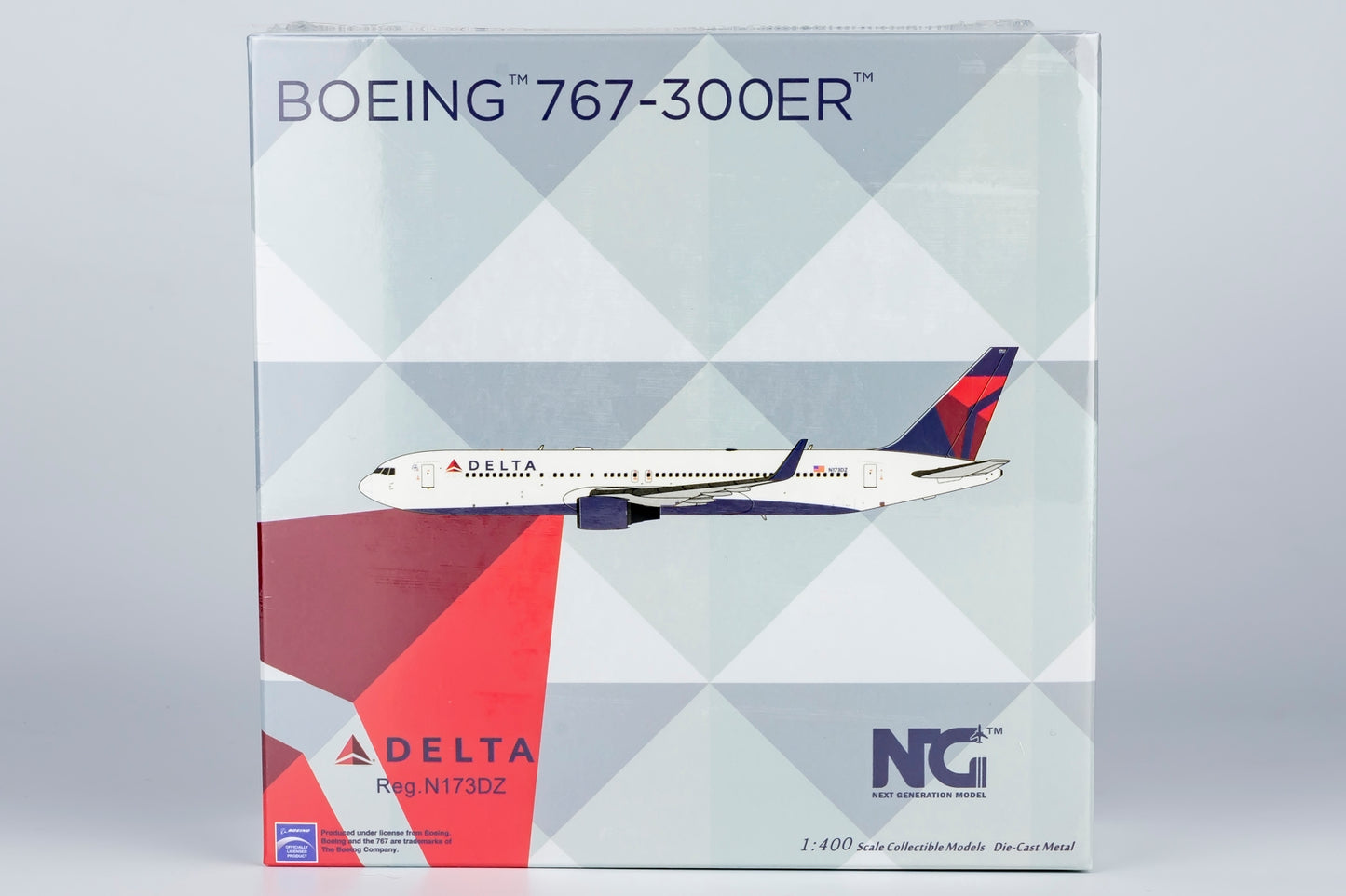 1:400 NG Models NG17002 Delta Airlines B767-300ER N173DZ Aircraft Model+Free Tractor