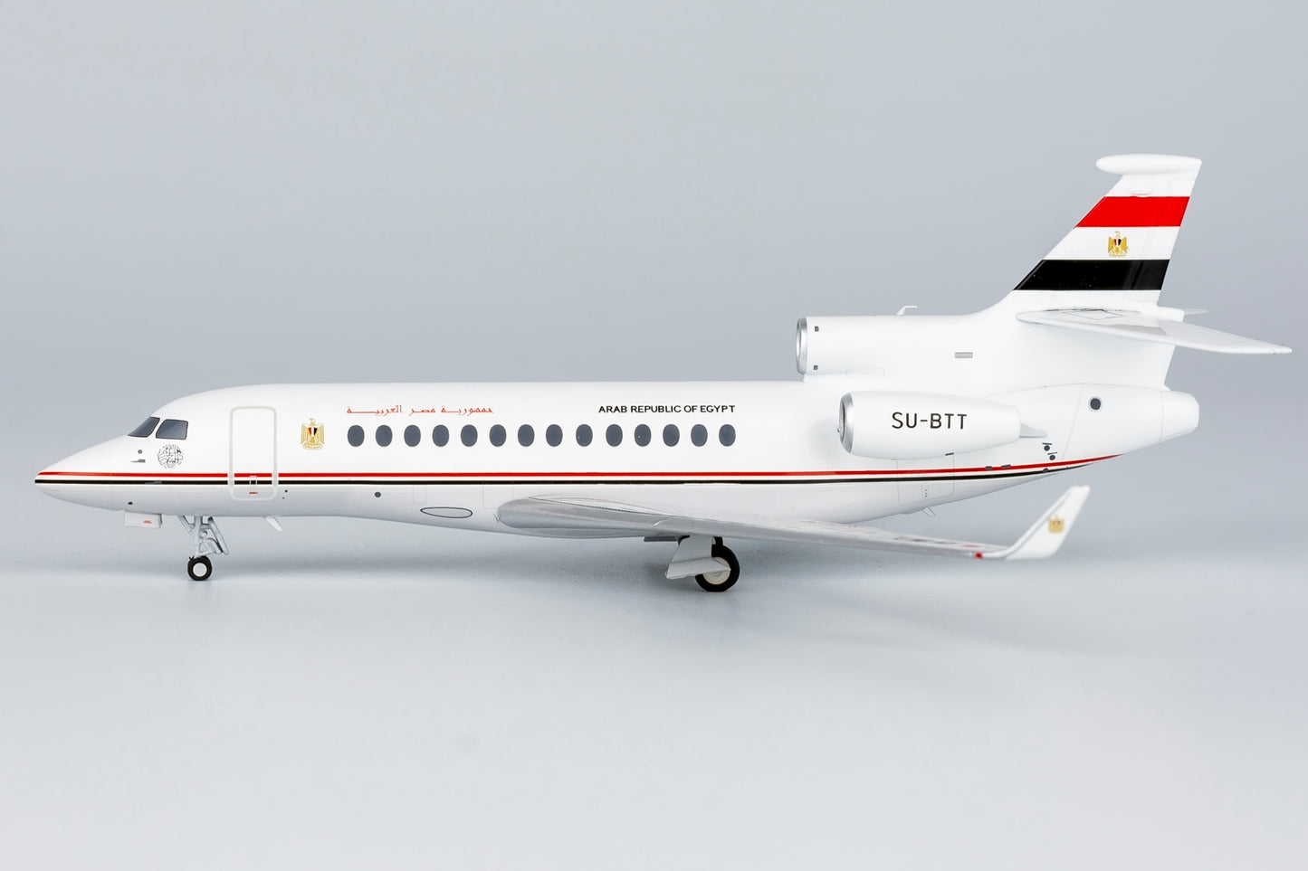 1:200 NG Models NG71019 Egyptian Gov Dassault Falcon 7X SU-BTT Aircraft Model