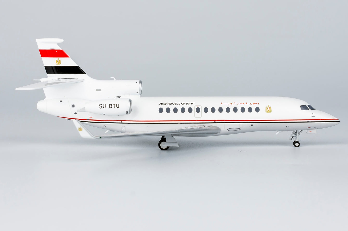 1:200 NG Models NG71020 Egyptian Gov Dassault Falcon 7X SU-BTU Aircraft Model