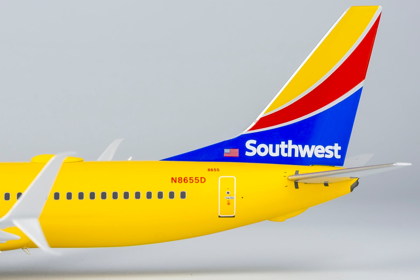 1:200 NG Models NG08003 Southwest Airlines Boeing 737-800 N8655D Aircraft Model