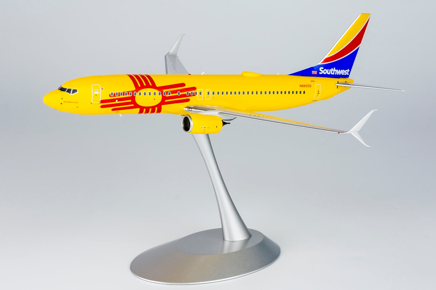 1:200 NG Models NG08003 Southwest Airlines Boeing 737-800 N8655D Aircraft Model