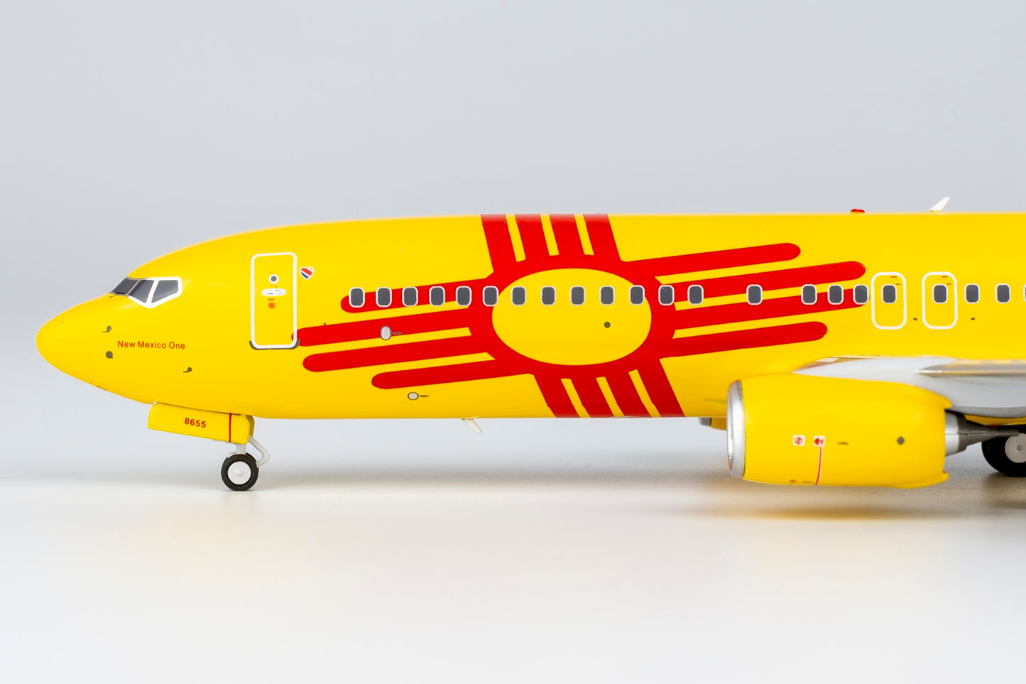 1:200 NG Models NG08003 Southwest Airlines Boeing 737-800 N8655D Aircraft Model