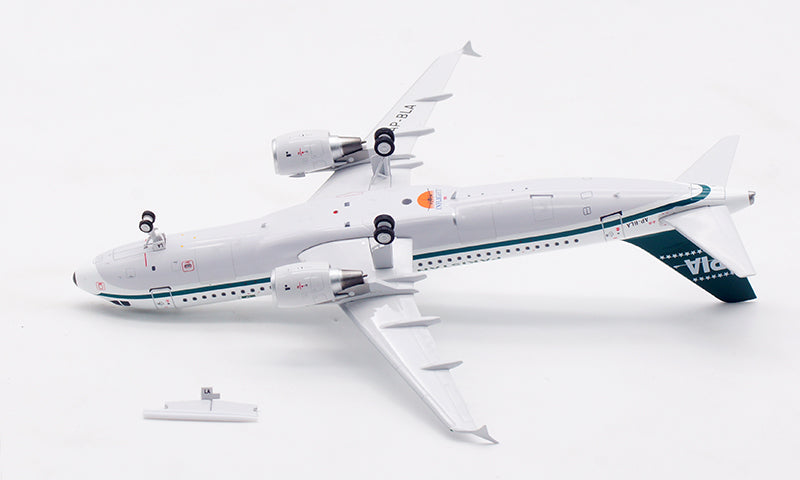 1:200 InFlight200 Pakistan International Airlines A320 AP-BLA Aircraft Model With Stand