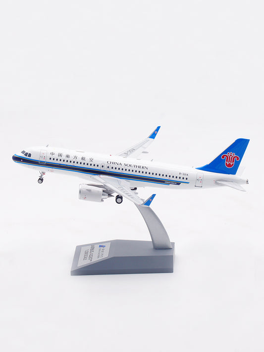 1:200 Aviation200 China Southern Airlines A320NEO B-301A Aircraft Model With Stand