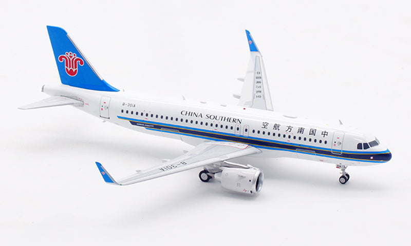 1:200 Aviation200 China Southern Airlines A320NEO B-301A Aircraft Model With Stand