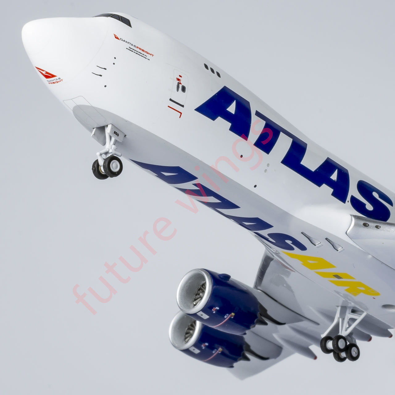 1:400 NG Models NG78020 Atlas Air Boeing 747-8F N850GT Aircraft Model+Free Tractor