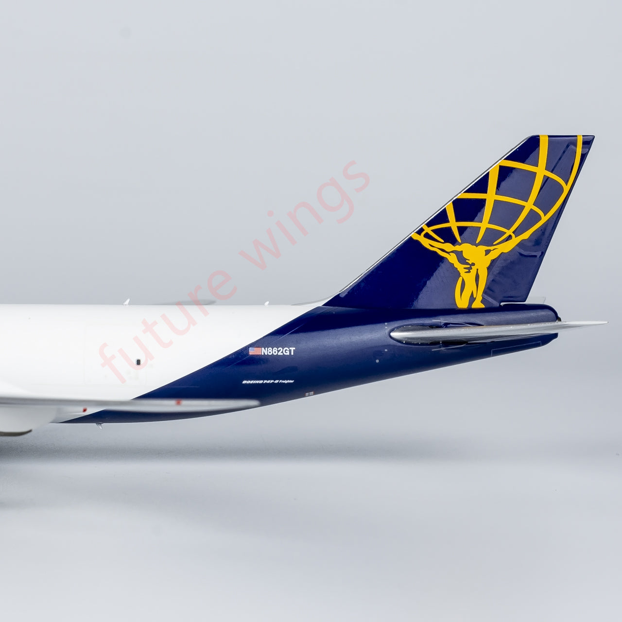 1:400 NG Models NG78021 Atlas Air Boeing 747-8F N862GT Aircraft Model+Free Tractor