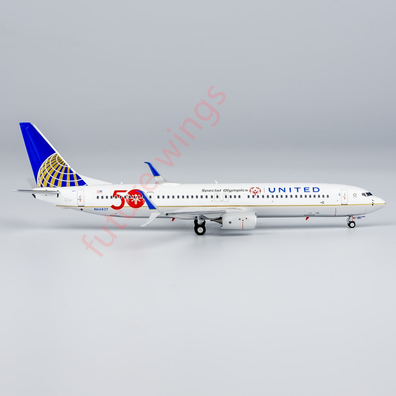 1:400 NG Models NG79015 United Airlines Boeing 737-900ER N66837 Aircraft Model+Free Tractor