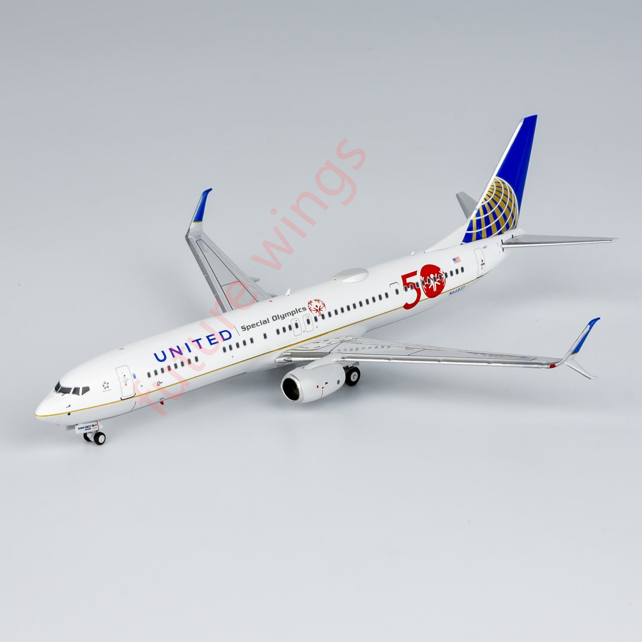 1:400 NG Models NG79015 United Airlines Boeing 737-900ER N66837 Aircraft Model+Free Tractor