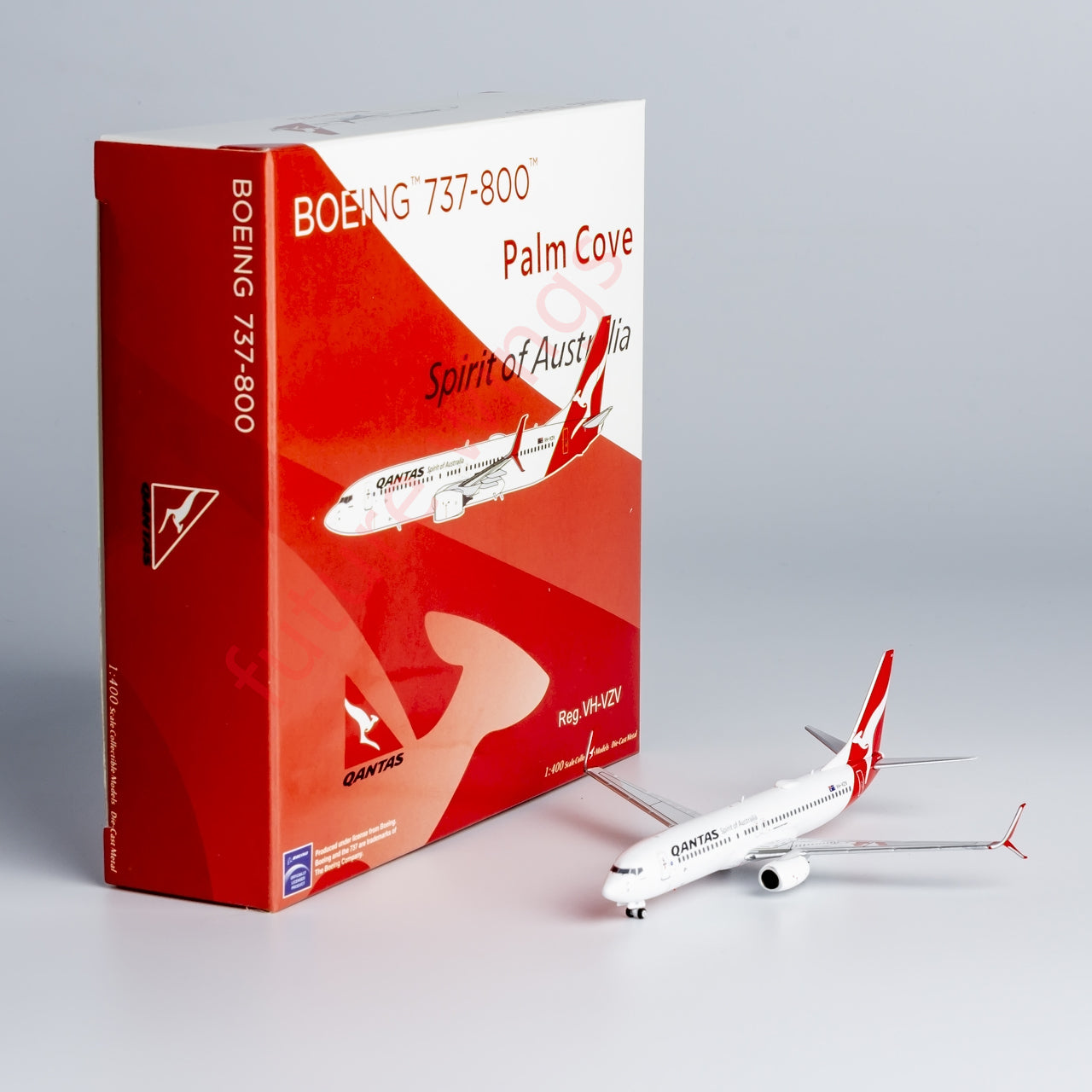 1:400 NG Models NG58237 Qantas Airways Boeing 737-800 VH-VZV Aircraft Model+Free Tractor