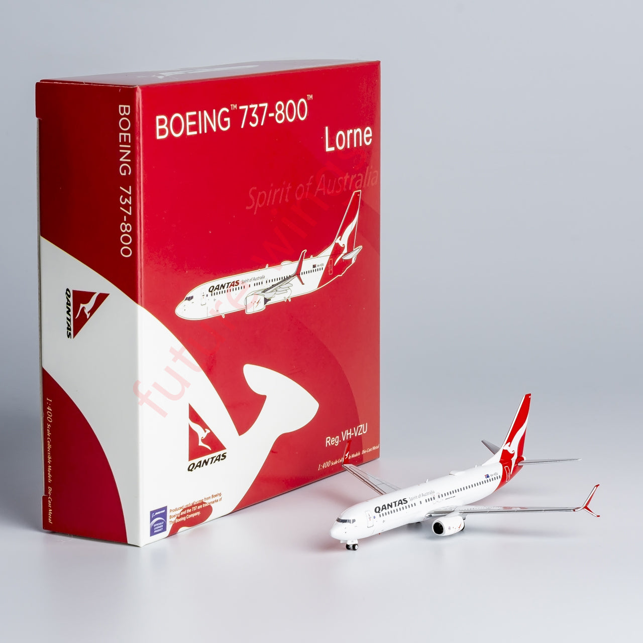 1:400 NG Models NG58236 Qantas Airways Boeing 737-800 VH-VZU Aircraft Model+Free Tractor