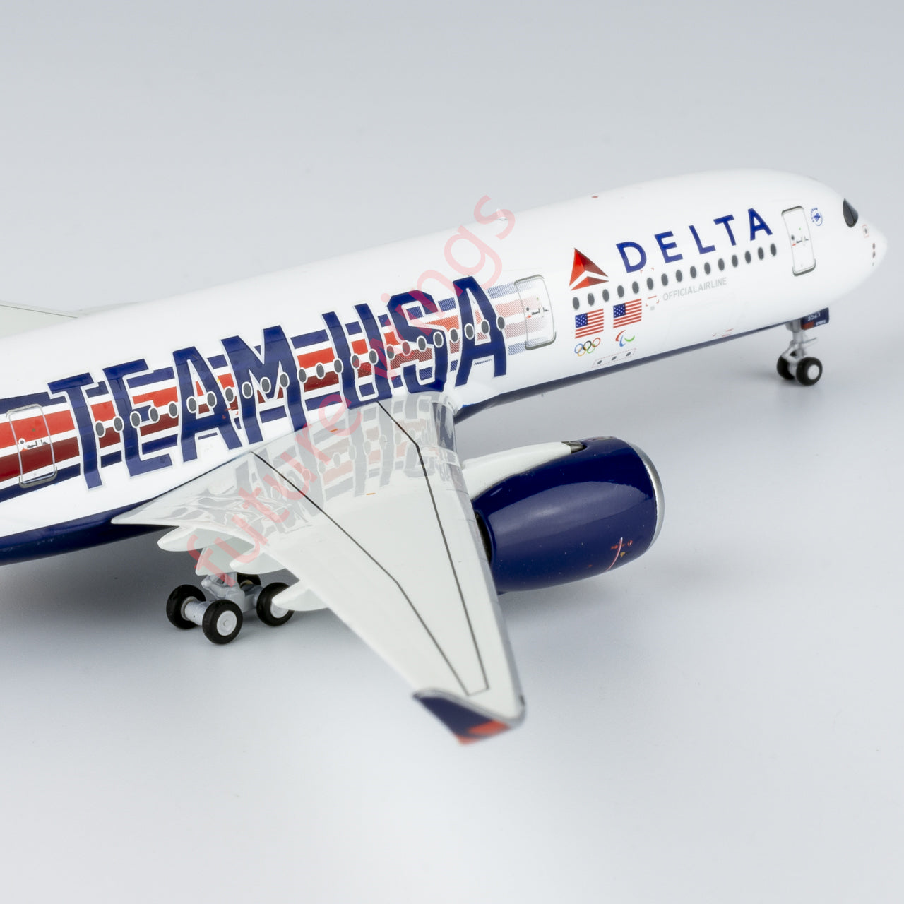 1:400 NG Models NG39067 Delta Airlines Airbus A350-900 N521DN Aircraft Model+Free Tractor