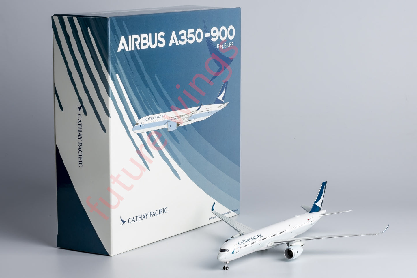 1:400 NG Models NG39077 Cathay Pacific Airbus A350-900 B-LRF Aircraft Model+Free Tractor