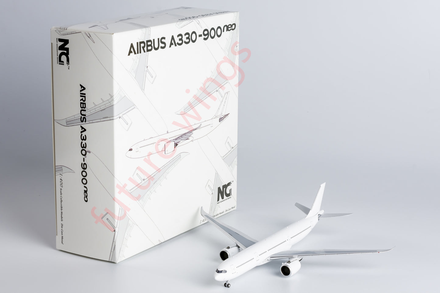 1:400 NG Models NG68000 Airbus A330-900neo Blank Aircraft Model+Free Tractor