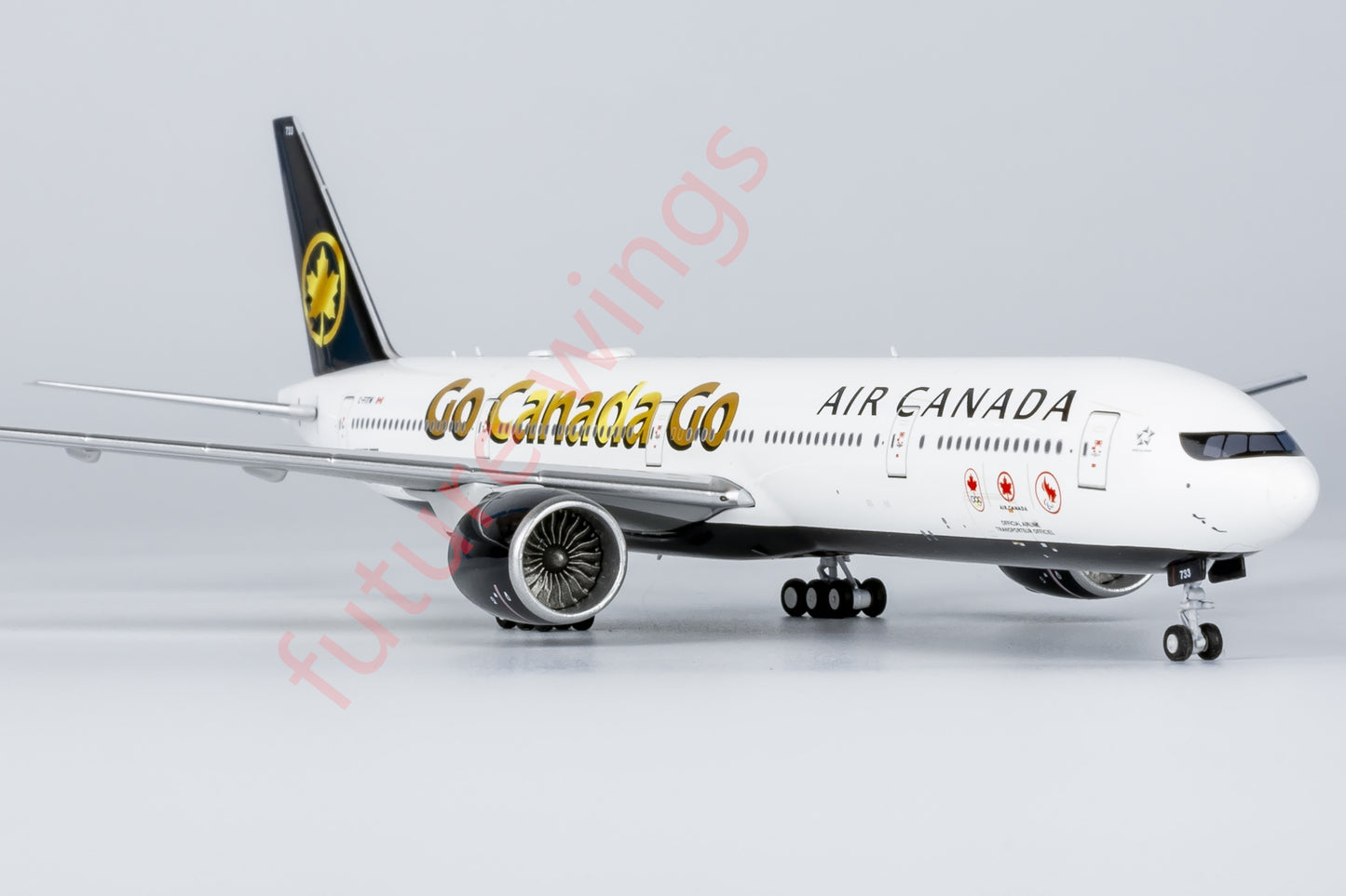 1:400 NG Models NG73057 Air Canada Boeing 777-300ER C-FITW Aircraft Model+Free Tractor