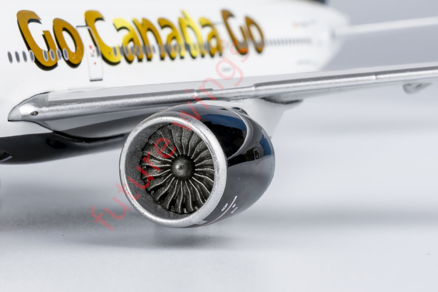 1:400 NG Models NG73057 Air Canada Boeing 777-300ER C-FITW Aircraft Model+Free Tractor