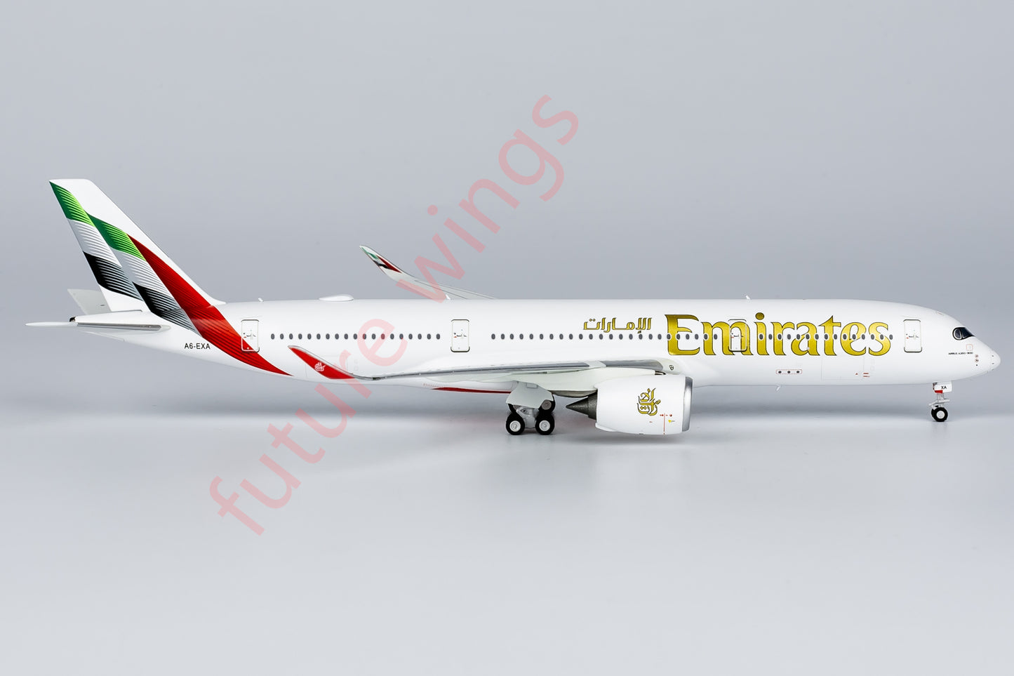 1:400 NG Models NG39072 Emirates Airlines A350-900 A6-EXA Aircraft Model+Free Tractor