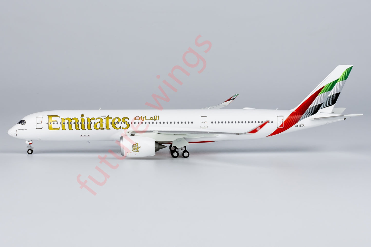 1:400 NG Models NG39072 Emirates Airlines A350-900 A6-EXA Aircraft Model+Free Tractor