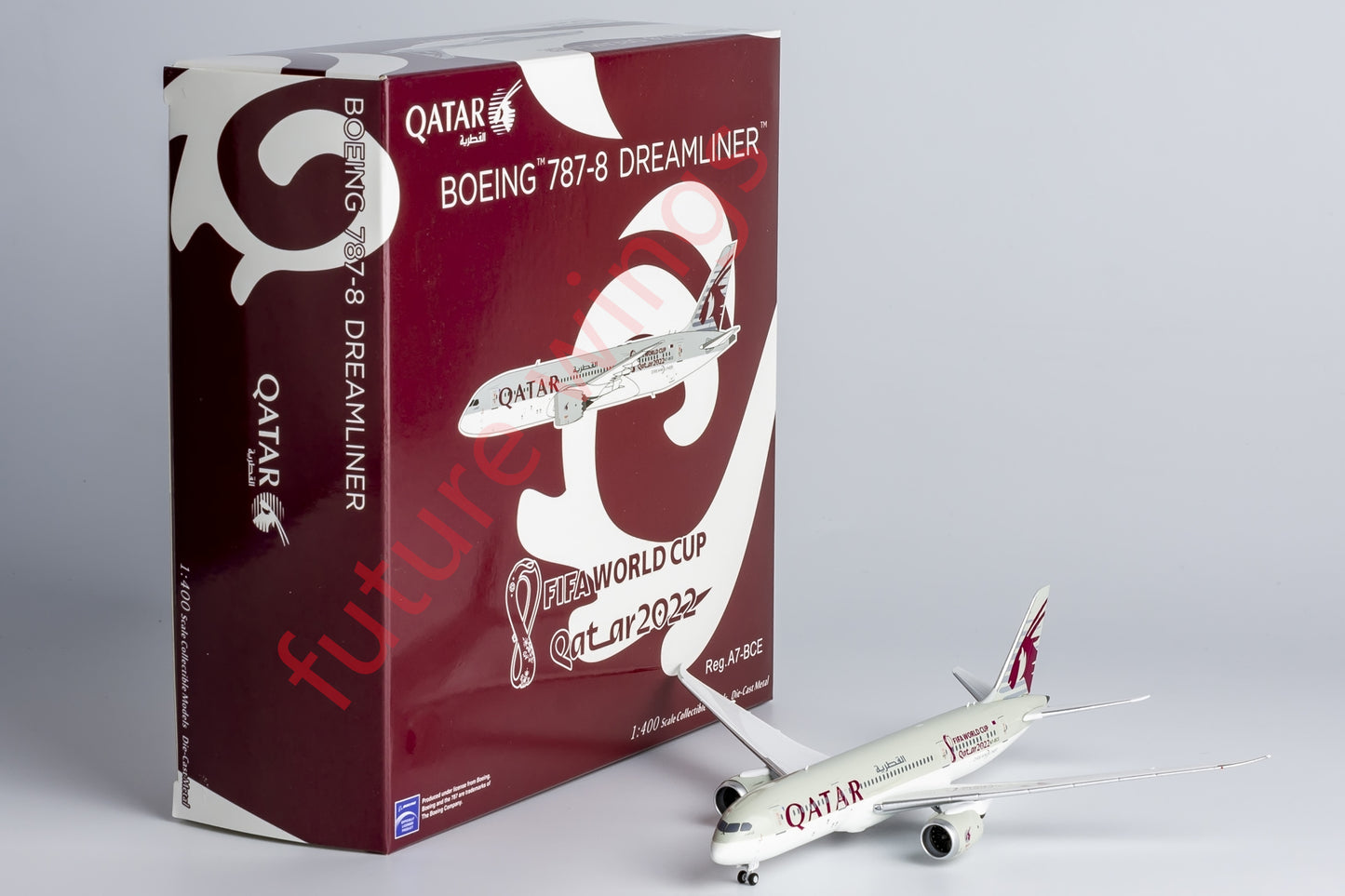 1:400 NG Models NG59010 Qatar Airways B787-8 A7-BCE Aircraft Model+Free Tractor