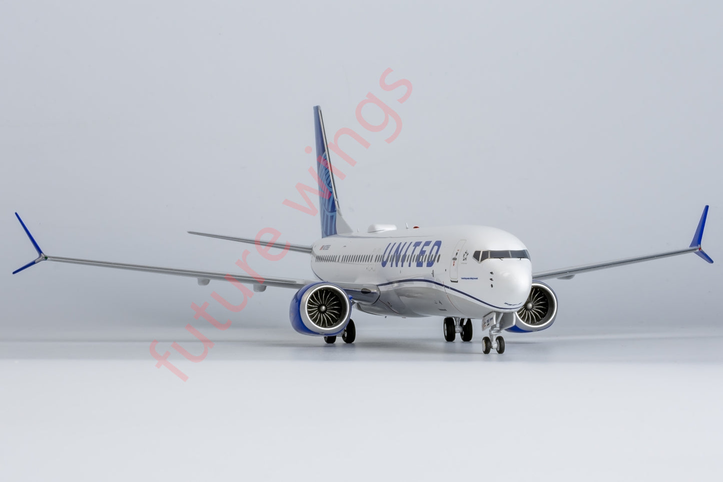 1:200 NG Models NG94001 United Airlines B737 MAX9 N37555 Aircraft Model With Stand