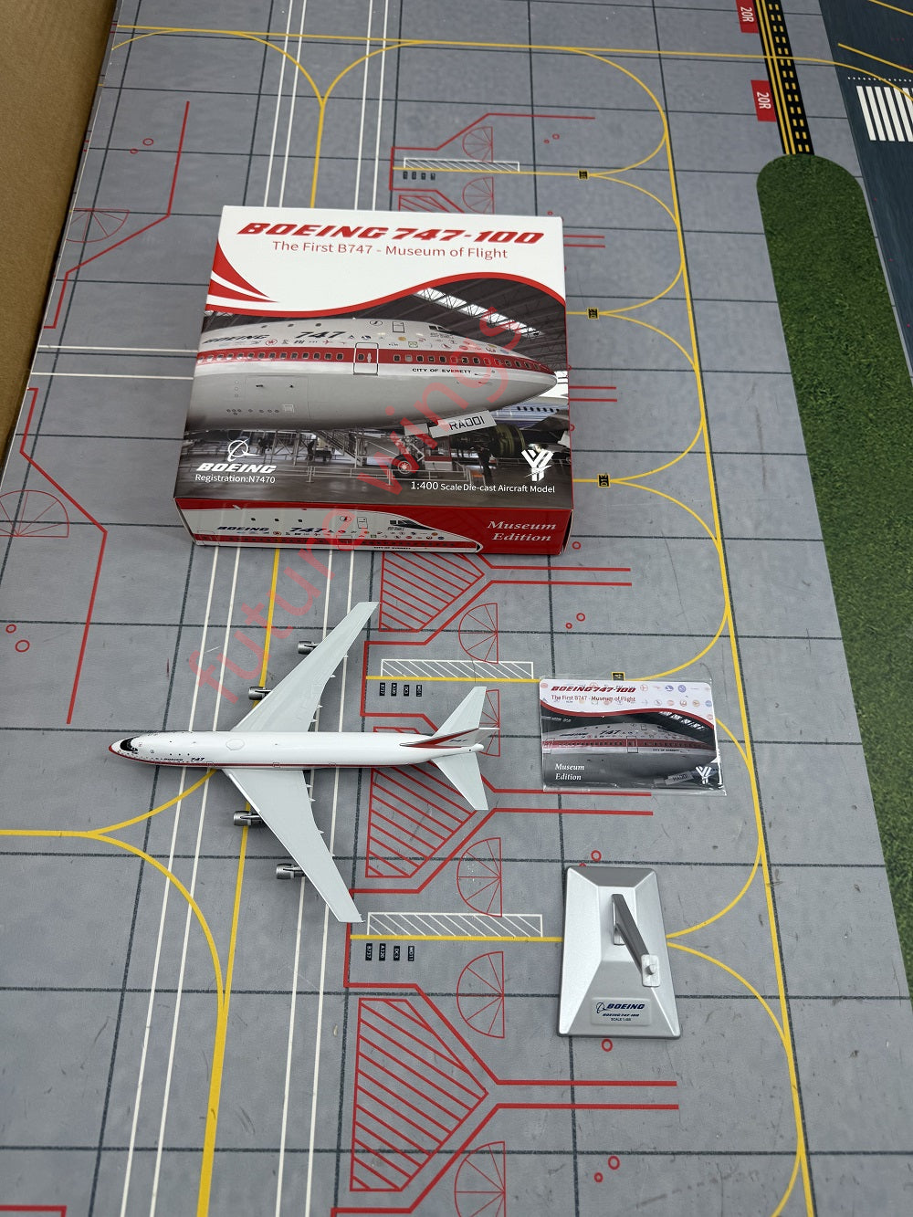 1:400 YY Wings  Boeing 747-100 N7470 "First Flight"Aircraft Model With Stand+Free Tractor